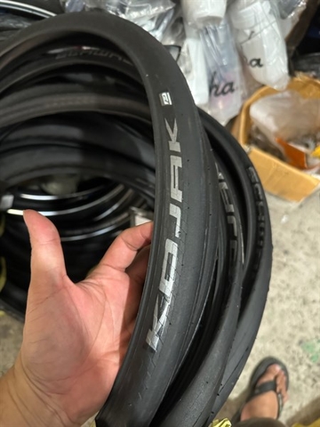 VỎ KOJAK 27.5x1.35 CÓ TALON SCHWALBE