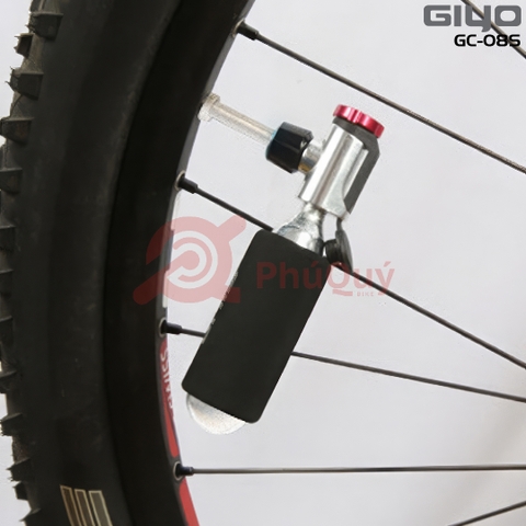 Đầu Bơm CO2 GIYO GC-08S KÈM CHAI CO2