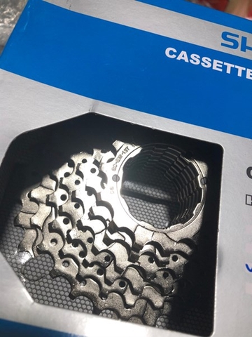 Líp 8 SHIMANO 11-28/30/32/34 Hàng Indo Có Hộp