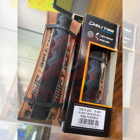 Vỏ gấp 700x25c Deli Tire tan nâu (VAT)
