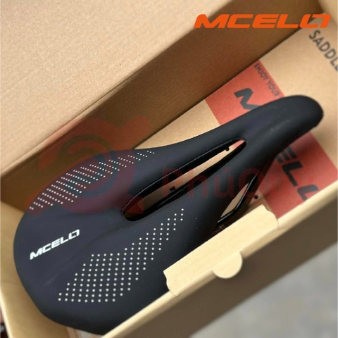 Yên MTB MCELO CÓ RẢNH GIỮA BẢN LỚN ĐẾ và Gọng CARBON