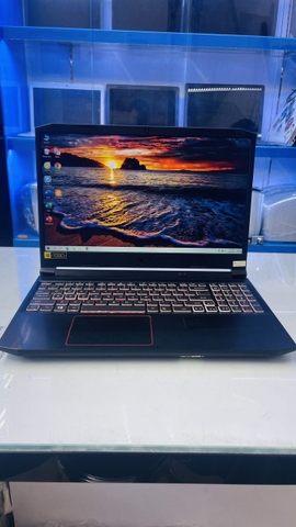 Acer Nitro 5 AN515-55 Core i5 10300H / GTX 1650/ Ram 8GB / SSSD 256GB /15.6 inch Bh 06 Tháng