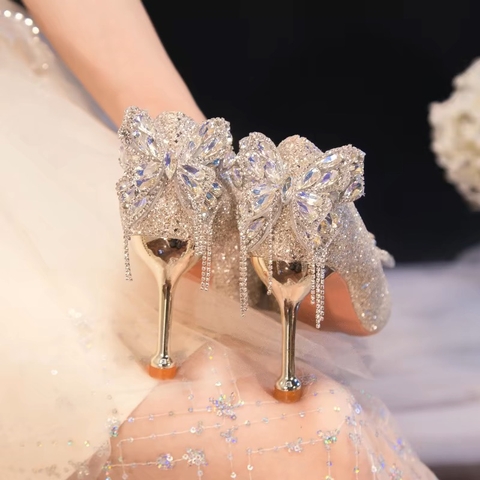 Crystal high heel shoe M01