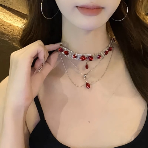 Sparkling beaded necklace A80