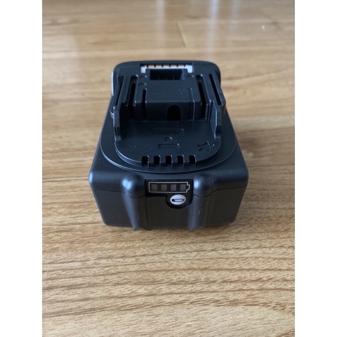 Phụ kiện khoan Makita - Sử dụng Sony VTC4, VTC5, VTC5D 5S2P và 5S3P chuyên trị các dòng máy bê tông máy cắt.