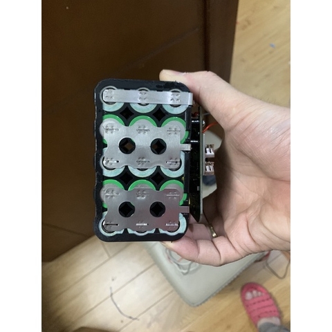 Khối Makita 21V- Lõi VTC4, VTC5,VTC6 + Mạch Araptor hoặc Mạch zin chính hãng Makita xả cao Lõi VTC6 5S2P mạch zin