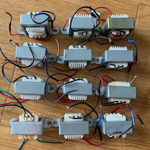 Nguồn 9-12V nuôi mạch time