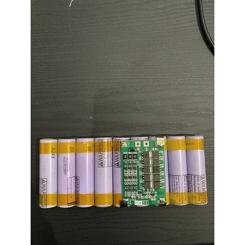 Cell LG F1L, BAK dung lượng 3350mha xả 4,7A-6,5A chuyên cho lưu điện sạc dự phòng.