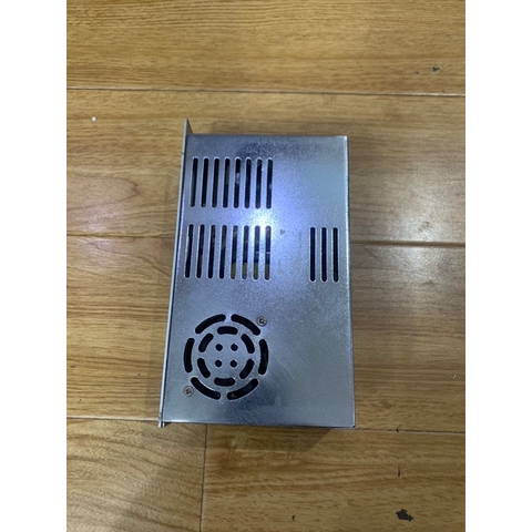 Nguồn tổ ong 6v 33A tháo máy test dung lượng Neware.