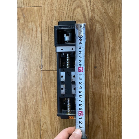 Trục Z THK-Samick Japan chế máy hàn cell pin