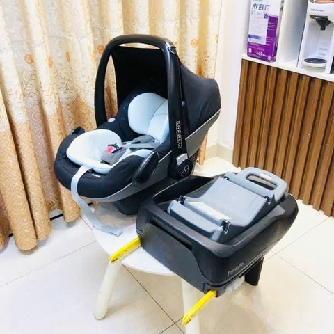 Nôi Xách Tay Kiêm Ghế Ôtô Thương Hiệu Maxi-Cosi