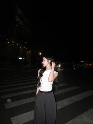 Áo Thun lệch vai Thương Hiệu Dotiie