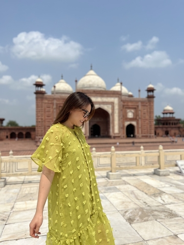 Đầm xanh dài tay lỡ có kèm lót