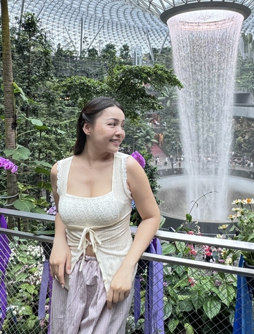 Quần dài tím môn sọc trắng có thun dây rút, có túi