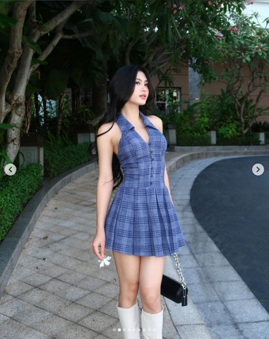 Đầm xanh caro ngắn thương hiệu By Vee