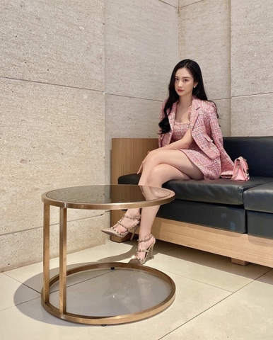 Set đồ áo, váy và vest vải tweed của thương hiệu Hương Boutique
