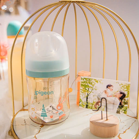 Bình sữa Pigeon PPSU Plus thế hệ III Thú cưng 160ml