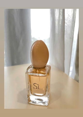 Nước hoa Sì nắp hồng nhạt thương hiệu Giorgio Armani 30ml