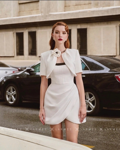 Đầm Renee và áo khoác  ngắn tay Renee