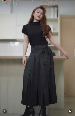 CHÂN VÁY XÒE CỘT NƠ THƯƠNG HIỆU DEGREY. MADMONK