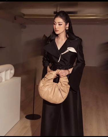 Áo khoác đen dáng dài Thương Hiệu Thương Hiệu NTK Lâm Gia Khang/Gia Studio