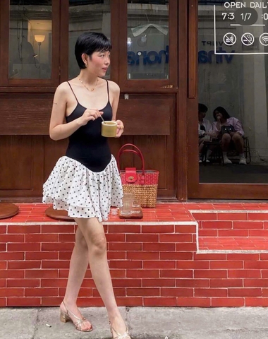 Thanh lý bởi VJ Minh Thư  Used  ĐEN HỌA TIẾT- SIZE M