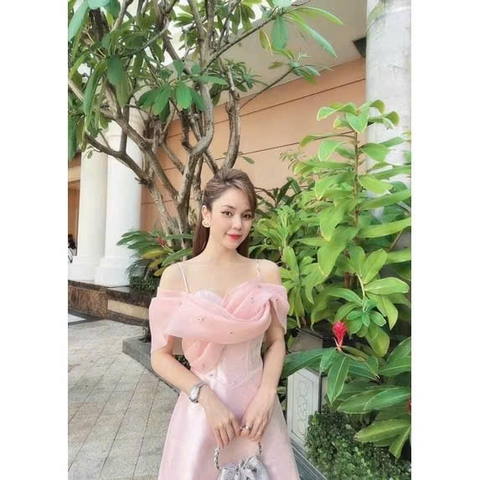 Đầm Trễ Vai 2 Dây Phối Đá