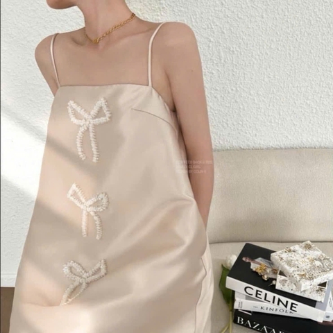 Đầm Dây Đính Nơ Đá