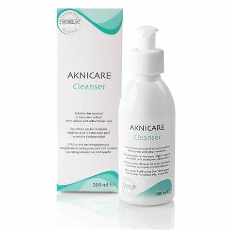 Gel Làm Sạch Trị Mụn Aknicare Cleanser 200ml