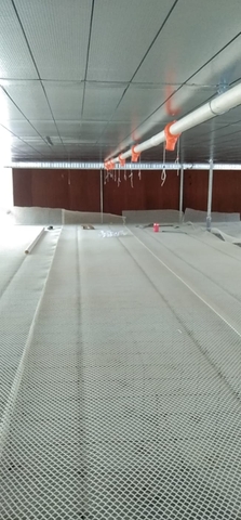 Lưới nhựa trải sàn vịt khổ 2 m  ( nhựa zin) màu trắng, lưới chuyên trại