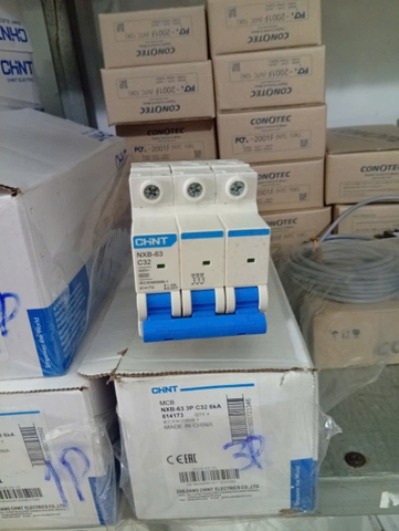 Cầu Dao Tự Động MCB 3 Pha CHINT NXB-63 C32A – Bảo Vệ An Toàn Cho Hệ Thống Điện