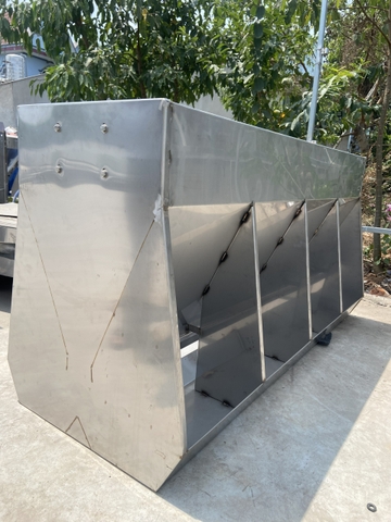 MÁNG ĂN CHO HEO DẠNG HỘP, MÁNG HỘP HEO THỊT