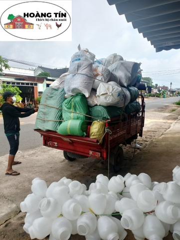 Bình uống xách tay 8L, BÌNH UỐNG CHO GÀ LOẠI TO