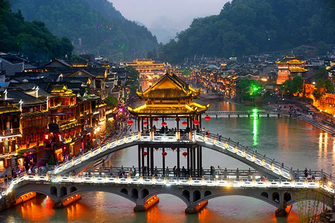 TRƯỜNG SA  - PHƯỢNG HOÀNG CỔ TRẤN   TRƯƠNG GIA GIỚI – THƯỜNG ĐỨC