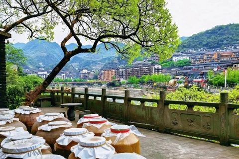 HÀ NỘI – QUÝ DƯƠNG – THỊ TRẤN MAO ĐÀI  – XÍCH THỦY - TRÙNG KHÁNH – QUÝ DƯƠNG – HÀ NỘI