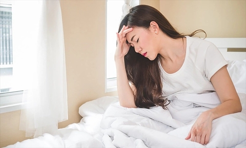 Bí Quyết Vàng Giúp Chị Em Cân Bằng Nội Tiết Tố Từ THảo Dược Mùi Tây Hiệu Quả