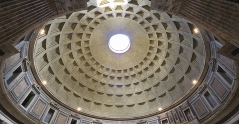 trần của đền Pantheon