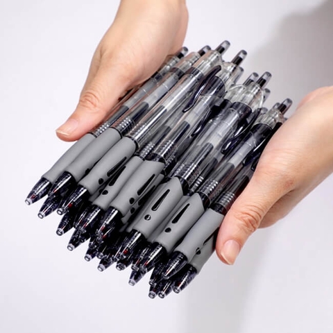 Bút Bi Gel Ngòi 0,5mm Viết Trơn - Mực Đều