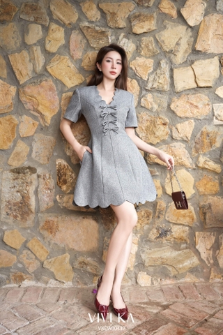 Đầm Charm cổ V phối nơ
