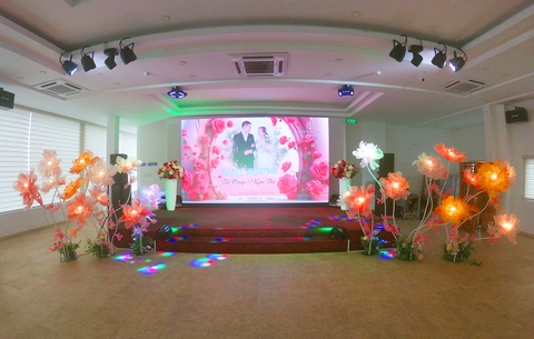 ĐÁM CƯỚI NGÀN HOA Khổng lồ - Phong cách Xứ Hàn tại Khách sạn SÀI GÒN - BẠC LIÊU.