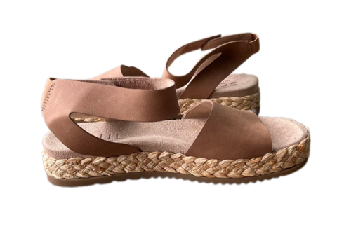 Dép Sandal nữ quai hậu màu da Soul Naturalizer women's Trendy Flat Sandal - Hàng xuất Mỹ