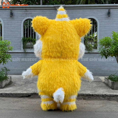 Mascot Hơi Lân Màu Vàng