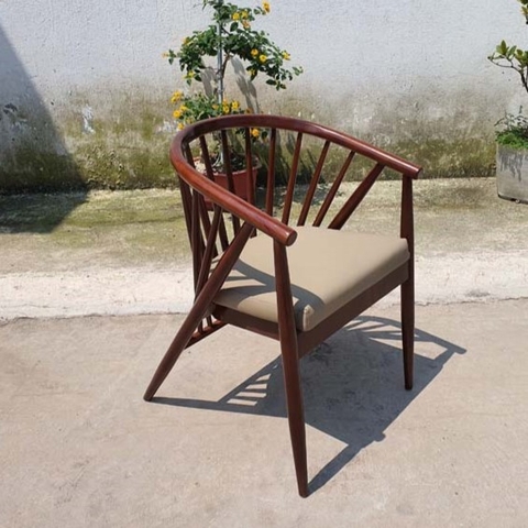 Ghế Bàn Ăn 12 Nan Gỗ Cao Su Tự Nhiên – Đẳng Cấp và Bền Bỉ