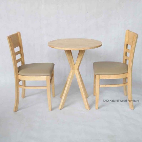 Bộ Bàn Ăn Giá Rẻ Với Bàn Chân Chụm 60 Kết Hợp Ghế Cabin