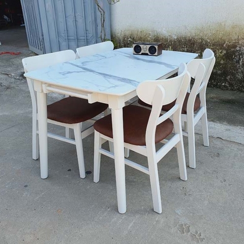 Bộ bàn ăn 4 ghế Mango, mặt bàn giả đá, kết cấu chắc, sử dụng bền