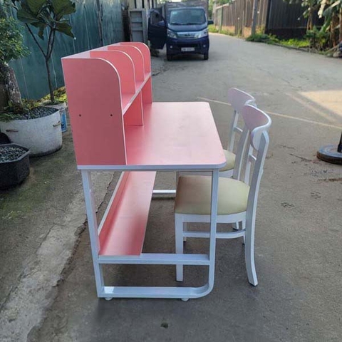 Bộ bàn học sinh khung sắt liền giá sách kết hợp ghế Cabin