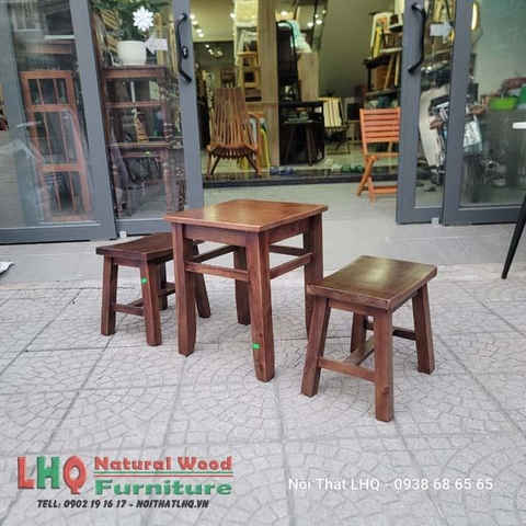 Bộ bàn ghế cafe vỉa hè, gỗ tự nhiên, kích thước nhỏ, giá ưu đãi tại Nội Thất LHQ