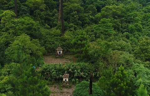 The Retreat Sleeping Cloud Hermitage - Peace in the White Cloud Land is held at Ngoa Van Hermitage and Pagoda.