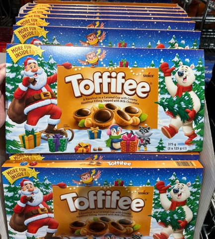 Toffifee a hazelnut in a Caramel kẹo mềm caramen phủ socola nhân hạt dẻ 375g (08/25)