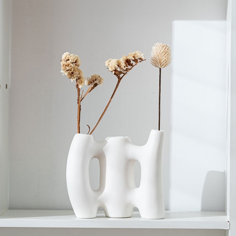 Bình gốm hình Chữ Thăng